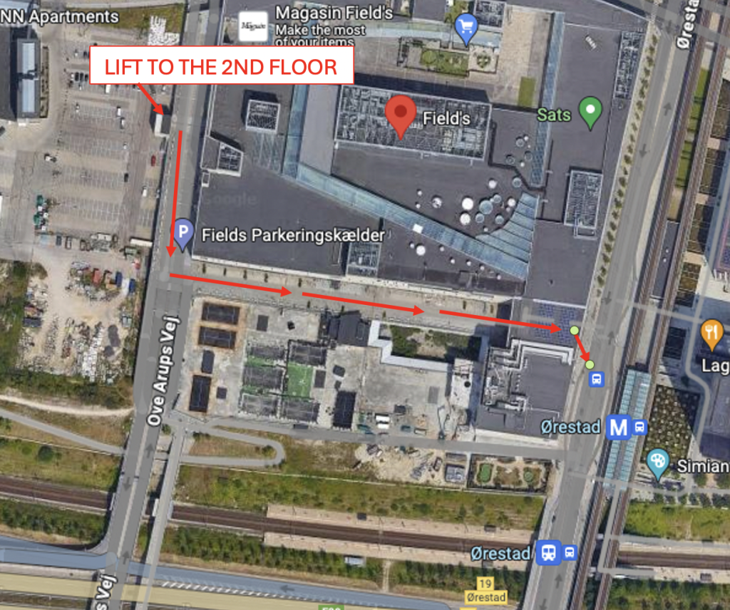 GoParking Field´s Copenhagen Airport direction to the bus / metro